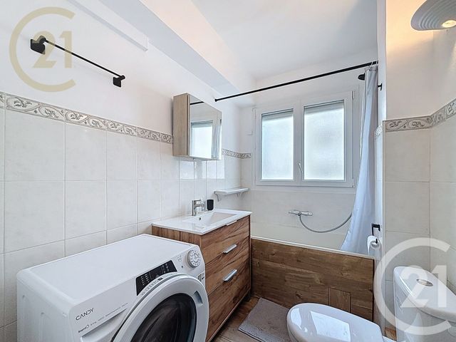 Appartement F1 &agrave; louer - 1 pi&egrave;ce - 30,56 m2 - Cannes - 06 - PROVENCE-ALPES-COTE-D-AZUR