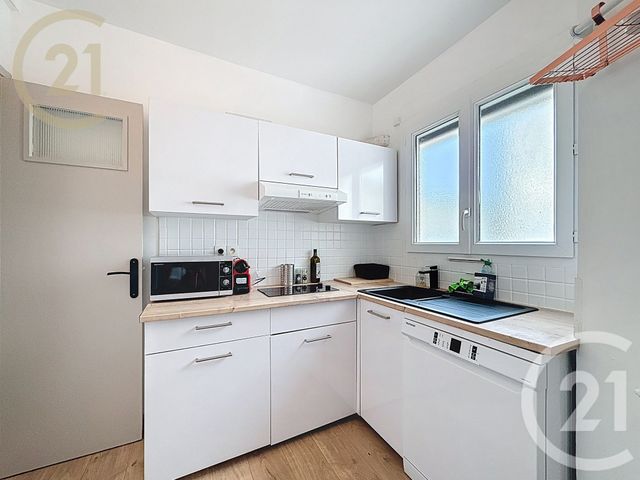 Appartement F1 &agrave; louer - 1 pi&egrave;ce - 30,56 m2 - Cannes - 06 - PROVENCE-ALPES-COTE-D-AZUR