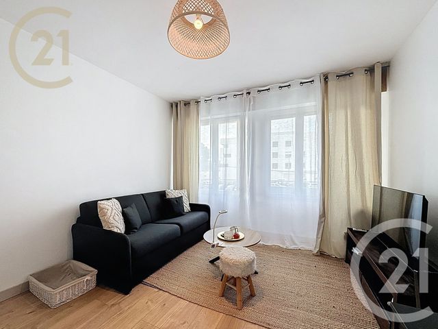 Appartement F1 &agrave; louer - 1 pi&egrave;ce - 30,56 m2 - Cannes - 06 - PROVENCE-ALPES-COTE-D-AZUR