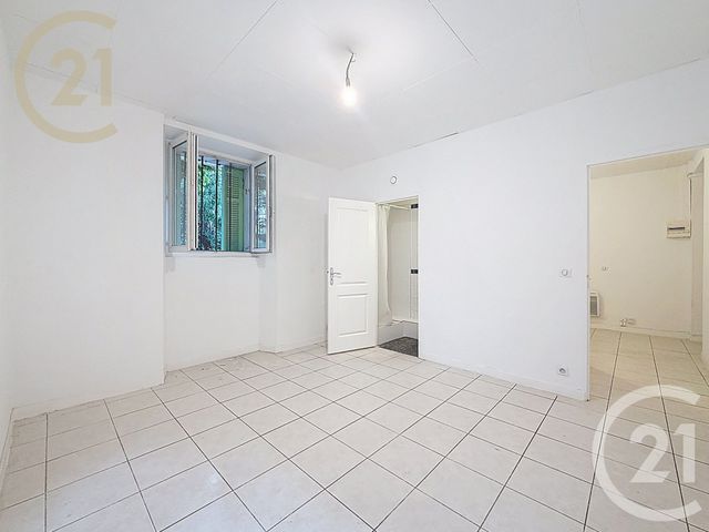 Appartement F2 &agrave; louer - 2 pi&egrave;ces - 31,67 m2 - Cannes - 06 - PROVENCE-ALPES-COTE-D-AZUR