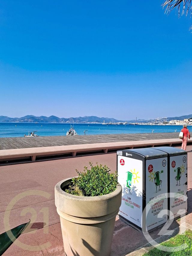 Appartement F3 &agrave; vendre - 3 pi&egrave;ces - 32,62 m2 - Cannes - 06 - PROVENCE-ALPES-COTE-D-AZUR
