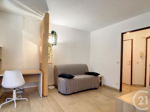 Appartement F1 &agrave; louer - 1 pi&egrave;ce - 20,85 m2 - Cannes - 06 - PROVENCE-ALPES-COTE-D-AZUR