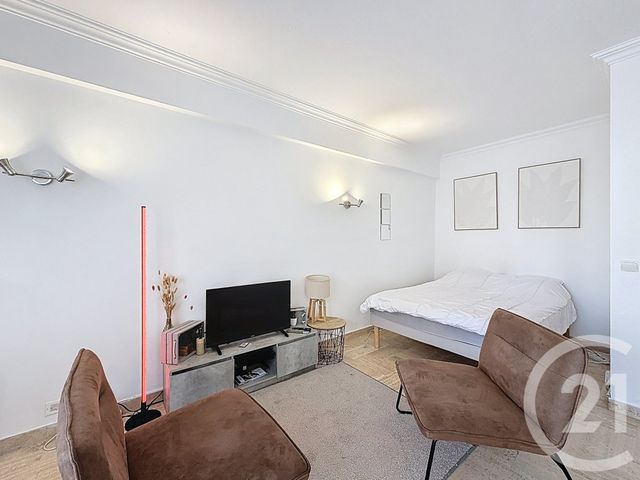 Appartement Studio &agrave; louer - 1 pi&egrave;ce - 25,19 m2 - Cannes - 06 - PROVENCE-ALPES-COTE-D-AZUR