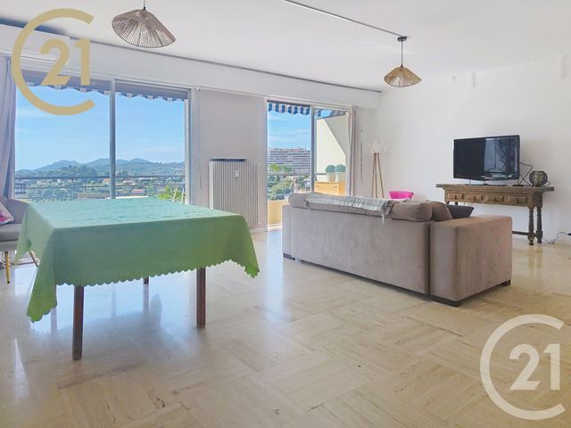 Appartement &agrave; vendre - 3 pi&egrave;ces - 68,70 m2 - Le Cannet - 06 - PROVENCE-ALPES-COTE-D-AZUR