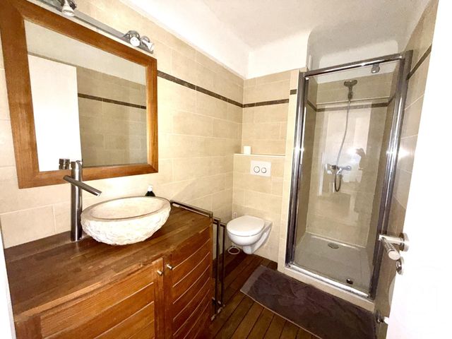 Appartement F2 &agrave; louer - 2 pi&egrave;ces - 50 m2 - Cannes La Bocca - 06 - PROVENCE-ALPES-COTE-D-AZUR