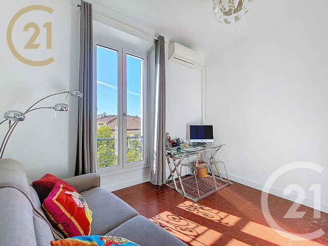 Appartement F4 &agrave; vendre - 4 pi&egrave;ces - 84,42 m2 - Cannes - 06 - PROVENCE-ALPES-COTE-D-AZUR