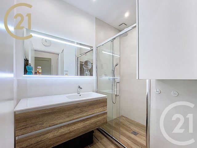 Appartement F4 &agrave; vendre - 4 pi&egrave;ces - 84,42 m2 - Cannes - 06 - PROVENCE-ALPES-COTE-D-AZUR