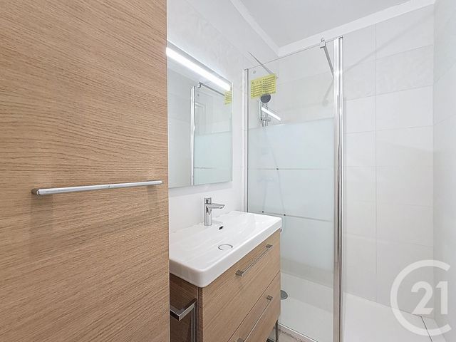 Appartement F1 &agrave; louer - 1 pi&egrave;ce - 33,01 m2 - Cannes - 06 - PROVENCE-ALPES-COTE-D-AZUR