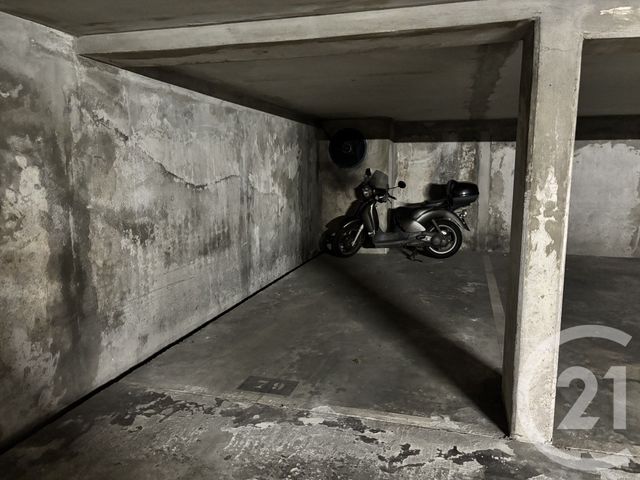 Parking &agrave; louer - 10 m2 - Cannes - 06 - PROVENCE-ALPES-COTE-D-AZUR