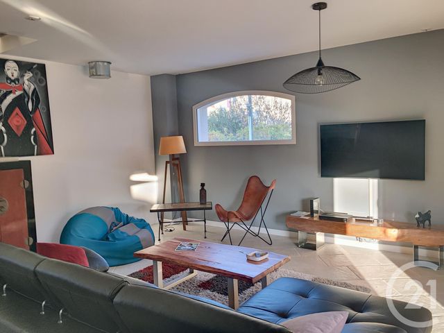 Maison &agrave; louer - 4 pi&egrave;ces - 102,86 m2 - Cannes La Bocca - 06 - PROVENCE-ALPES-COTE-D-AZUR