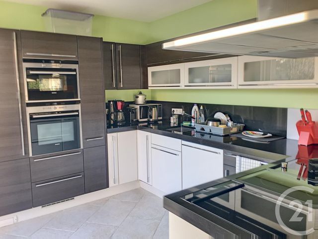 Maison &agrave; louer - 4 pi&egrave;ces - 102,86 m2 - Cannes La Bocca - 06 - PROVENCE-ALPES-COTE-D-AZUR