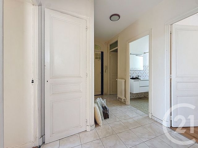 Appartement F3 &agrave; louer - 3 pi&egrave;ces - 72,68 m2 - Cannes - 06 - PROVENCE-ALPES-COTE-D-AZUR