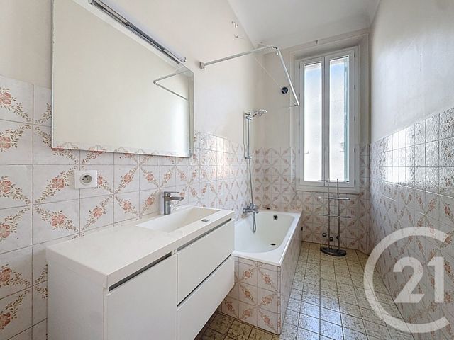 Appartement F3 &agrave; louer - 3 pi&egrave;ces - 72,68 m2 - Cannes - 06 - PROVENCE-ALPES-COTE-D-AZUR