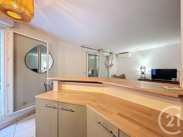 Appartement F3 &agrave; louer - 3 pi&egrave;ces - 57,80 m2 - Cannes - 06 - PROVENCE-ALPES-COTE-D-AZUR