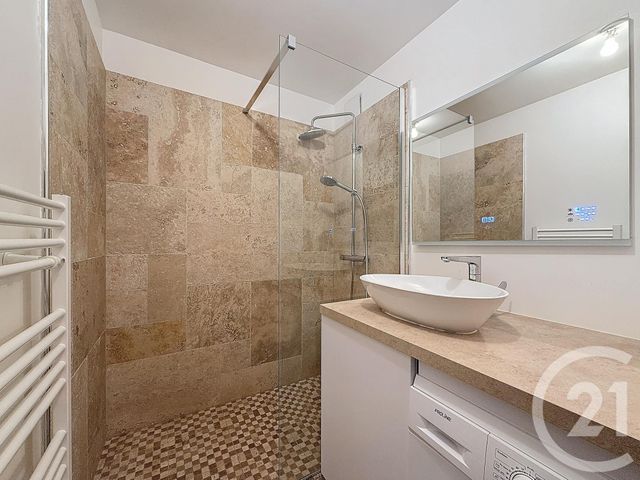 Appartement F3 &agrave; louer - 3 pi&egrave;ces - 57,80 m2 - Cannes - 06 - PROVENCE-ALPES-COTE-D-AZUR