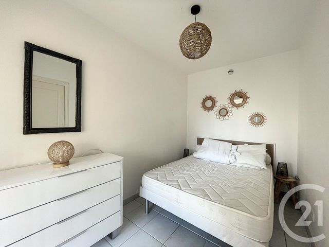 Appartement T2 &agrave; louer - 2 pi&egrave;ces - 37 m2 - Cannes - 06 - PROVENCE-ALPES-COTE-D-AZUR