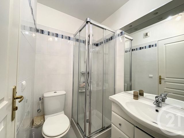 Appartement T2 &agrave; louer - 2 pi&egrave;ces - 37 m2 - Cannes - 06 - PROVENCE-ALPES-COTE-D-AZUR