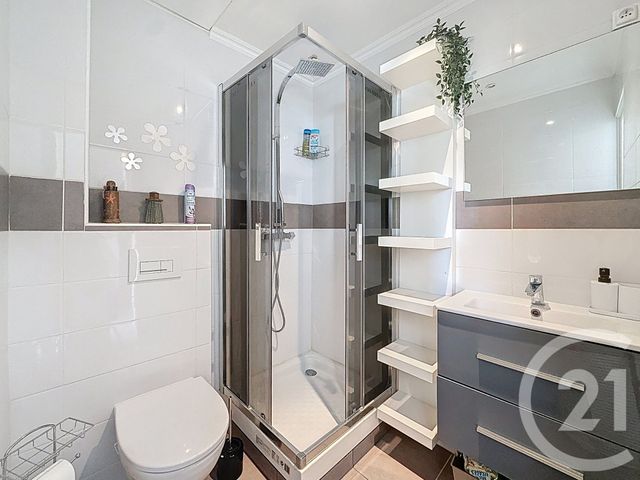 Appartement F3 &agrave; louer - 3 pi&egrave;ces - 45,02 m2 - Cannes - 06 - PROVENCE-ALPES-COTE-D-AZUR