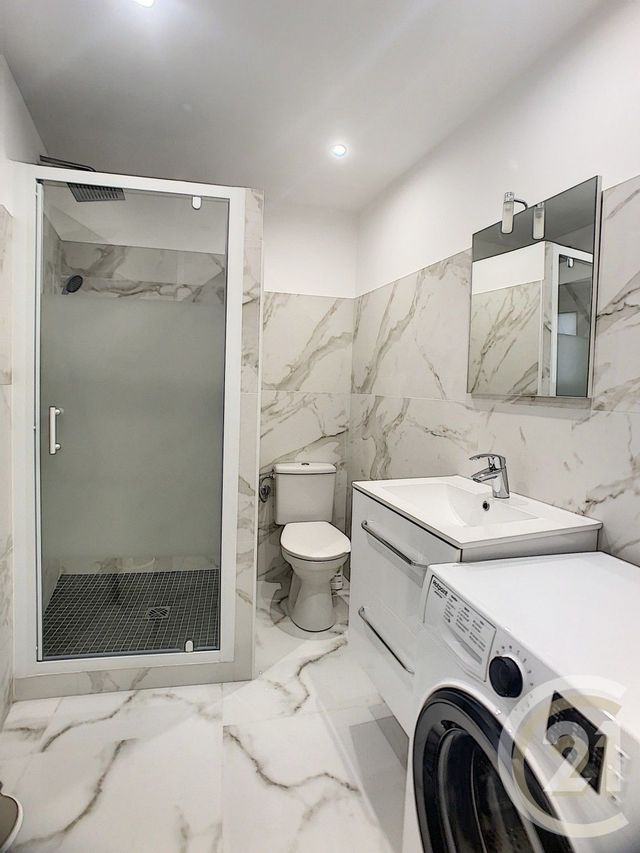 Appartement T2 &agrave; louer - 2 pi&egrave;ces - 30,54 m2 - Cannes - 06 - PROVENCE-ALPES-COTE-D-AZUR