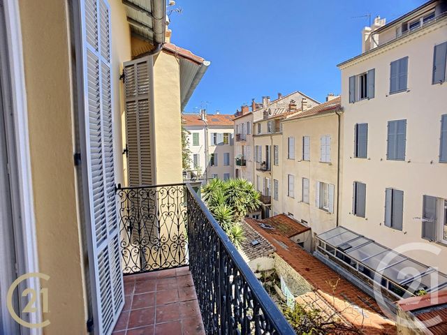 Appartement F2 &agrave; louer - 2 pi&egrave;ces - 30,89 m2 - Cannes - 06 - PROVENCE-ALPES-COTE-D-AZUR