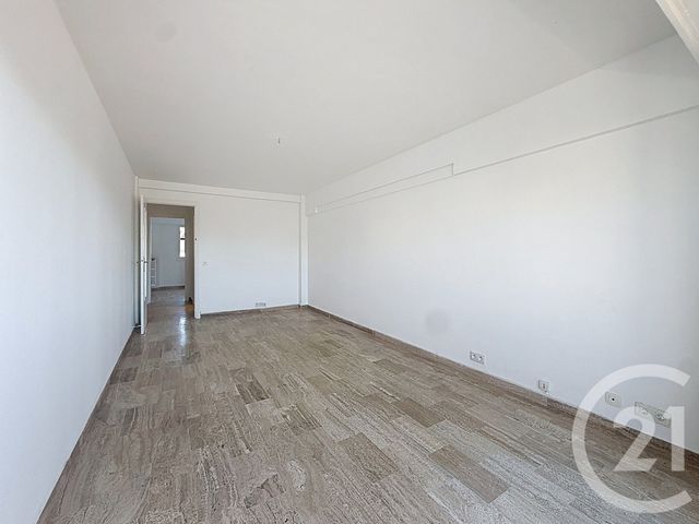 Appartement F2 &agrave; louer - 2 pi&egrave;ces - 45,02 m2 - Cannes - 06 - PROVENCE-ALPES-COTE-D-AZUR