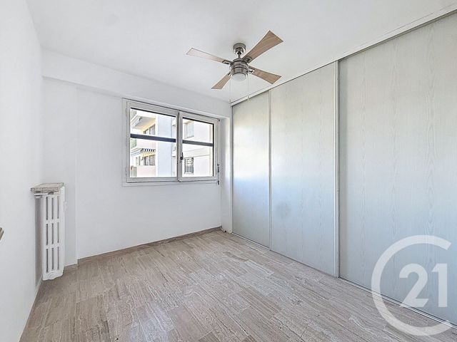 Appartement F2 &agrave; louer - 2 pi&egrave;ces - 45,02 m2 - Cannes - 06 - PROVENCE-ALPES-COTE-D-AZUR