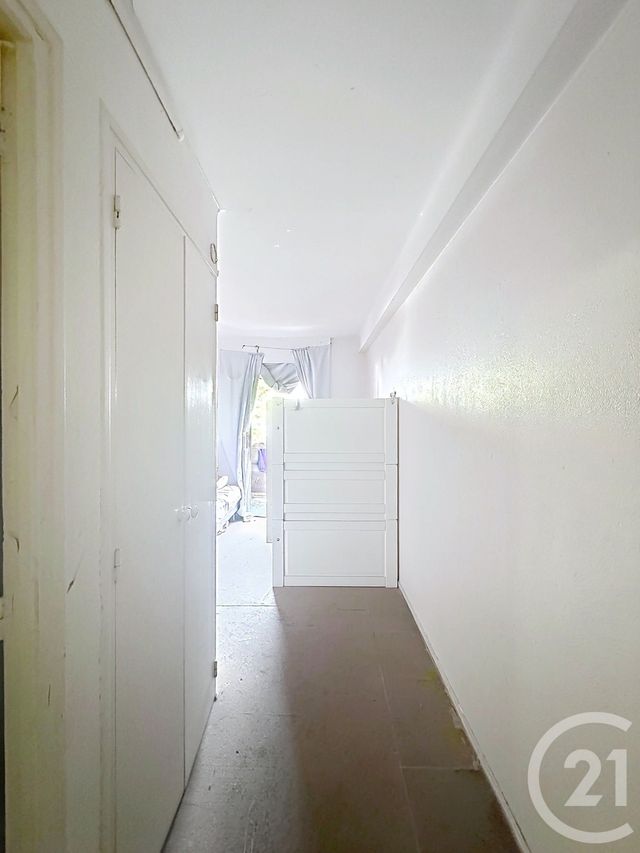 Appartement Studio &agrave; vendre - 1 pi&egrave;ce - 22,76 m2 - Cannes - 06 - PROVENCE-ALPES-COTE-D-AZUR