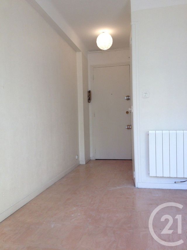 Appartement Studio &agrave; vendre - 1 pi&egrave;ce - 22,76 m2 - Cannes - 06 - PROVENCE-ALPES-COTE-D-AZUR