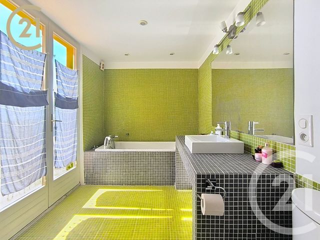 Maison &agrave; vendre - 9 pi&egrave;ces - 218,57 m2 - Vallauris - 06 - PROVENCE-ALPES-COTE-D-AZUR