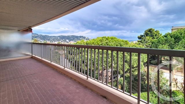 Appartement F2 &agrave; vendre - 2 pi&egrave;ces - 45,01 m2 - Cannes - 06 - PROVENCE-ALPES-COTE-D-AZUR