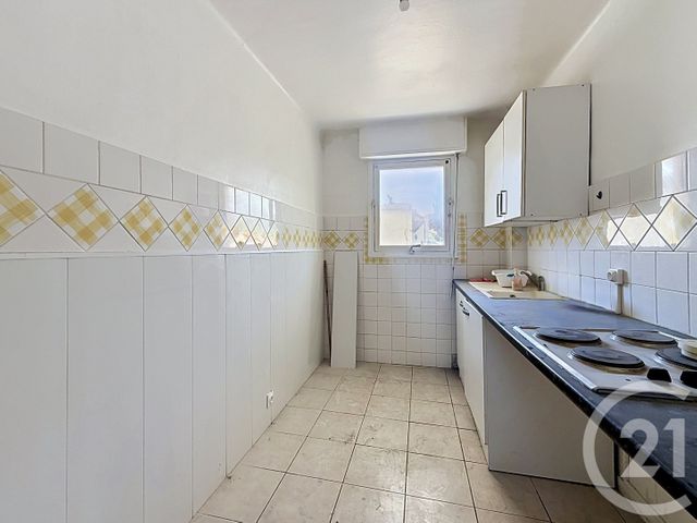 Appartement T2 &agrave; louer - 2 pi&egrave;ces - 42,12 m2 - Le Cannet - 06 - PROVENCE-ALPES-COTE-D-AZUR
