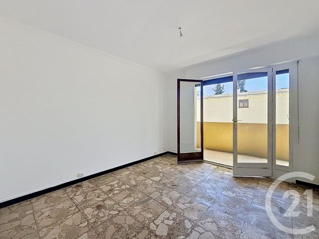 Appartement T2 &agrave; louer - 2 pi&egrave;ces - 42,12 m2 - Le Cannet - 06 - PROVENCE-ALPES-COTE-D-AZUR