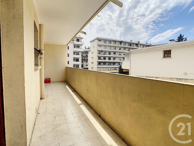 Appartement T2 &agrave; louer - 2 pi&egrave;ces - 42,12 m2 - Le Cannet - 06 - PROVENCE-ALPES-COTE-D-AZUR