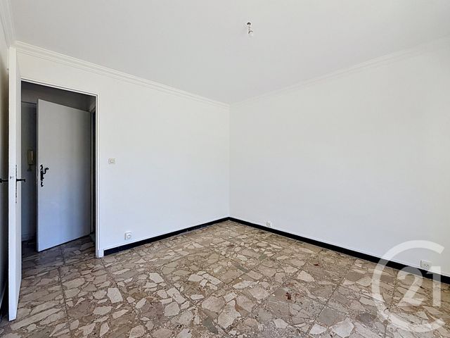 Appartement T2 &agrave; louer - 2 pi&egrave;ces - 42,12 m2 - Le Cannet - 06 - PROVENCE-ALPES-COTE-D-AZUR