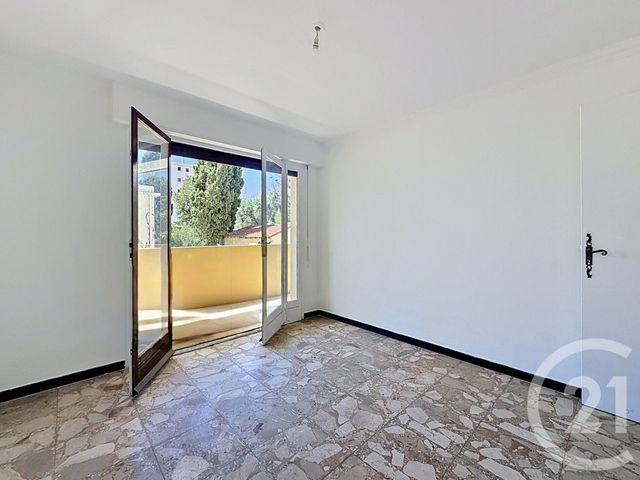 Appartement T2 &agrave; louer - 2 pi&egrave;ces - 42,12 m2 - Le Cannet - 06 - PROVENCE-ALPES-COTE-D-AZUR