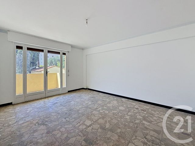 Appartement T2 &agrave; louer - 2 pi&egrave;ces - 42,12 m2 - Le Cannet - 06 - PROVENCE-ALPES-COTE-D-AZUR