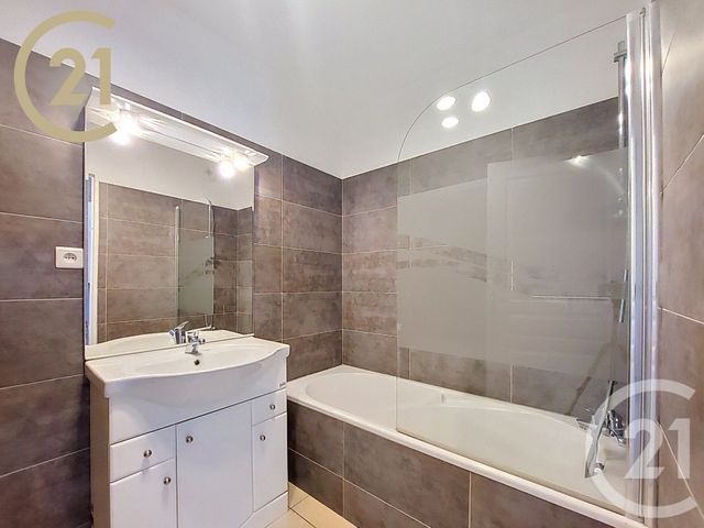 Appartement F3 &agrave; vendre - 3 pi&egrave;ces - 78,23 m2 - Cannes - 06 - PROVENCE-ALPES-COTE-D-AZUR