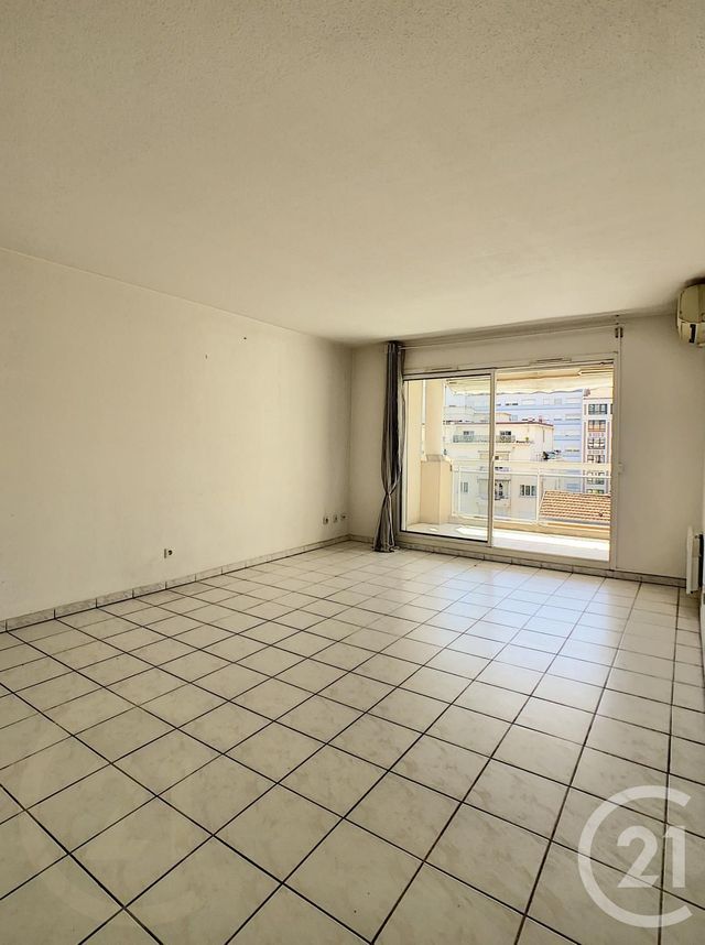 Appartement F3 &agrave; louer - 3 pi&egrave;ces - 69,53 m2 - Cannes - 06 - PROVENCE-ALPES-COTE-D-AZUR