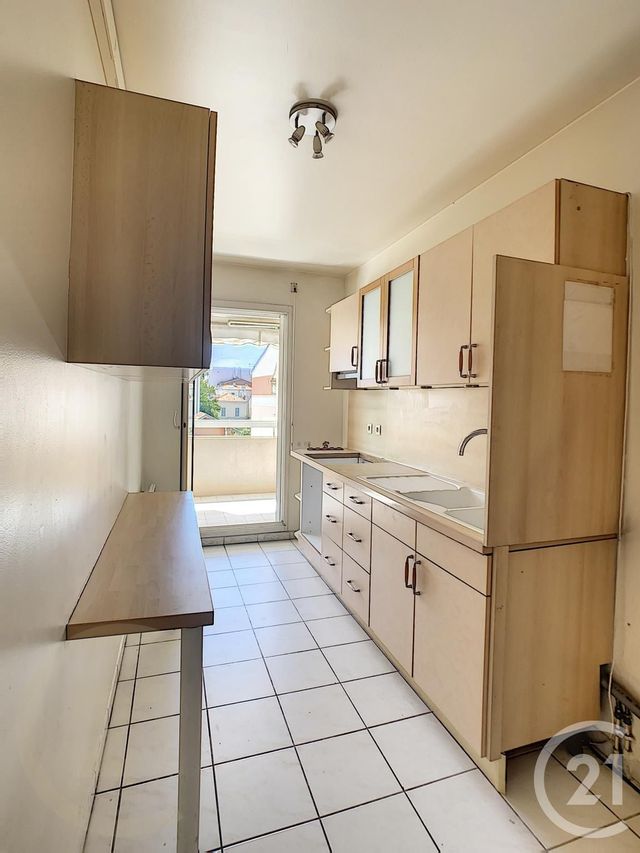 Appartement F3 &agrave; louer - 3 pi&egrave;ces - 69,53 m2 - Cannes - 06 - PROVENCE-ALPES-COTE-D-AZUR