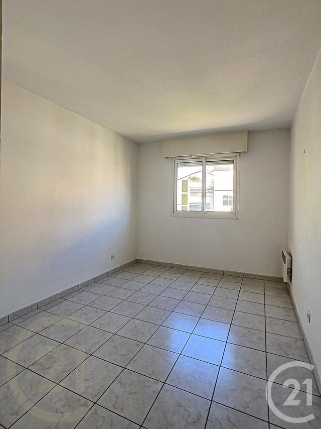 Appartement F3 &agrave; louer - 3 pi&egrave;ces - 69,53 m2 - Cannes - 06 - PROVENCE-ALPES-COTE-D-AZUR