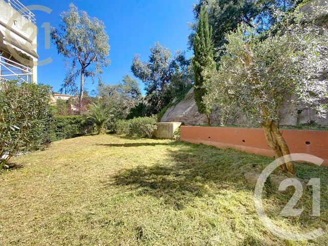 Appartement F4 &agrave; vendre - 4 pi&egrave;ces - 75,27 m2 - Cannes - 06 - PROVENCE-ALPES-COTE-D-AZUR