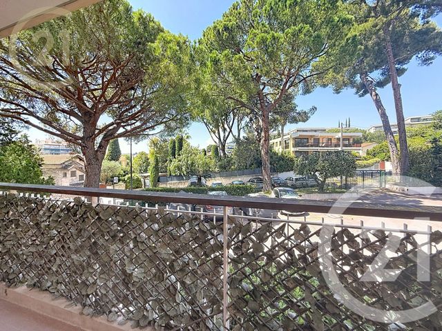 Appartement F1 &agrave; louer - 1 pi&egrave;ce - 17,45 m2 - Cannes - 06 - PROVENCE-ALPES-COTE-D-AZUR