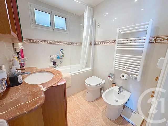 Appartement F3 &agrave; vendre - 3 pi&egrave;ces - 84,01 m2 - Cannes - 06 - PROVENCE-ALPES-COTE-D-AZUR