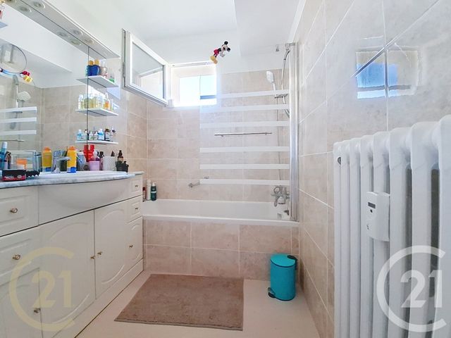 Appartement F3 &agrave; vendre - 3 pi&egrave;ces - 64,05 m2 - Cannes - 06 - PROVENCE-ALPES-COTE-D-AZUR