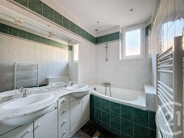 Appartement T3 &agrave; louer - 3 pi&egrave;ces - 59,02 m2 - Cannes - 06 - PROVENCE-ALPES-COTE-D-AZUR