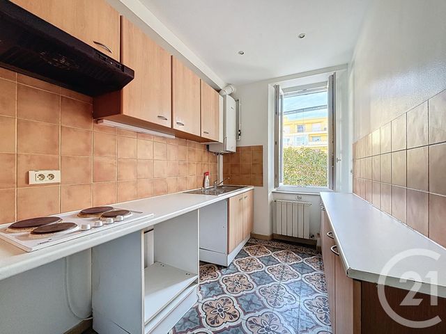 Appartement T3 &agrave; louer - 3 pi&egrave;ces - 59,02 m2 - Cannes - 06 - PROVENCE-ALPES-COTE-D-AZUR