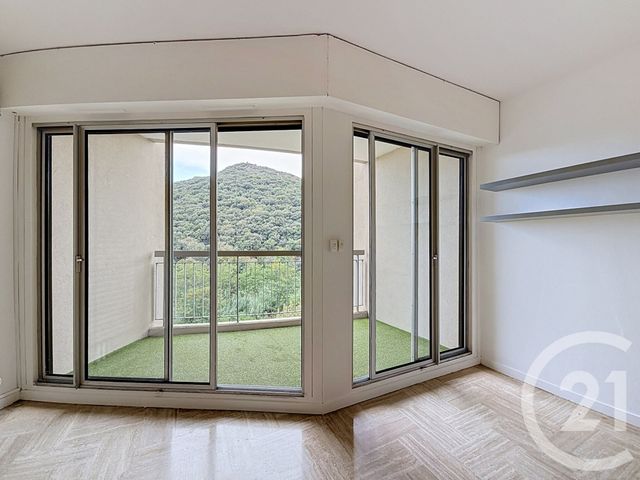 Appartement Studio &agrave; louer - 1 pi&egrave;ce - 37,28 m2 - Mandelieu La Napoule - 06 - PROVENCE-ALPES-COTE-D-AZUR