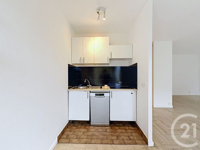Appartement Studio &agrave; louer - 1 pi&egrave;ce - 37,28 m2 - Mandelieu La Napoule - 06 - PROVENCE-ALPES-COTE-D-AZUR