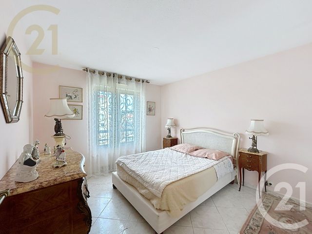 Appartement F4 &agrave; vendre - 4 pi&egrave;ces - 85 m2 - Cannes La Bocca - 06 - PROVENCE-ALPES-COTE-D-AZUR