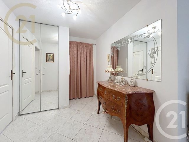 Appartement F4 &agrave; vendre - 4 pi&egrave;ces - 85 m2 - Cannes La Bocca - 06 - PROVENCE-ALPES-COTE-D-AZUR